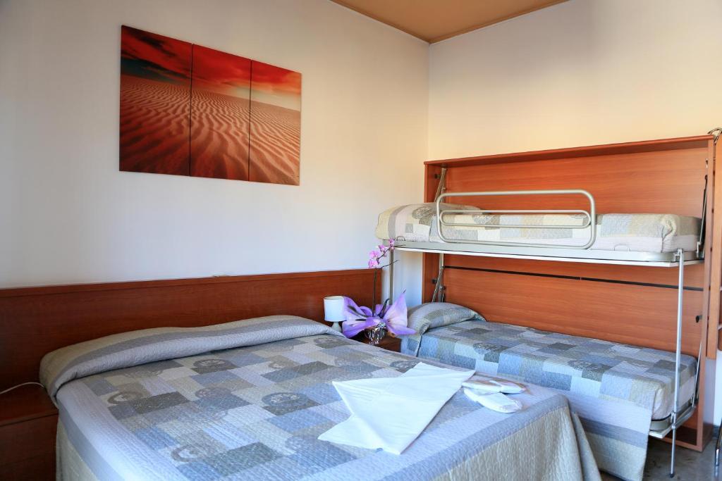 Hotel Virginia Diano Marina Esterno foto
